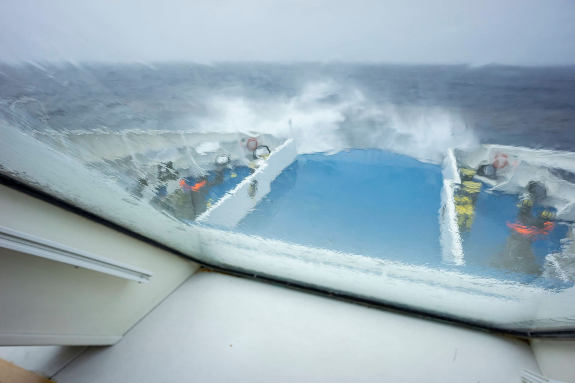 Sturm auf einem Schiff der Balearen-Linie (Archivbild): Am Wochenende mussten mehrere Häfen gesperrt bleiben.